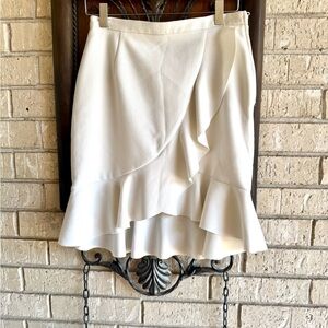 H&M White Asymmetrical Trumpet Skirt